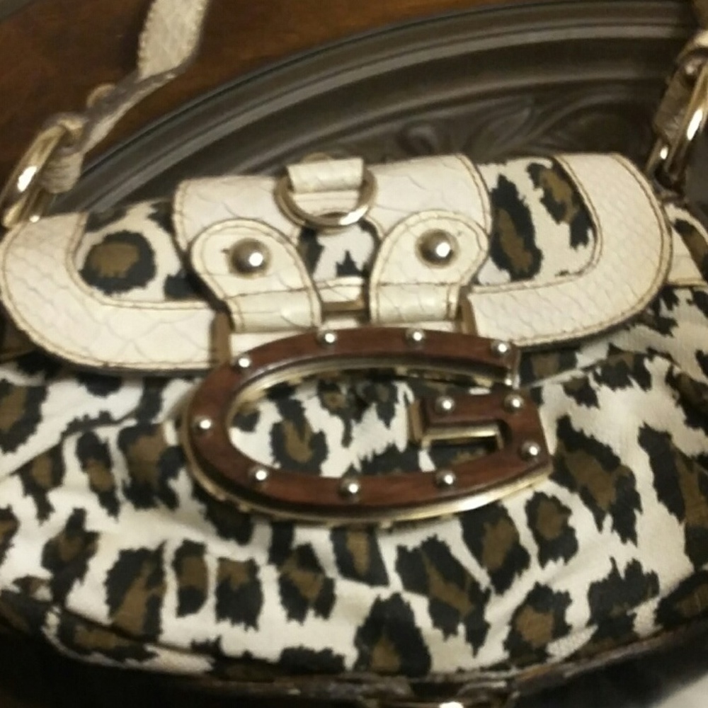 GUESS Gorgeous Leopard Handbag with Unique Stunning Buckle and Pretty Li…